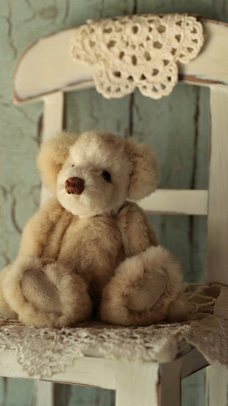 Teddy Bear Ka - Sitting On Chair - Teddy Bear Wallpaper Download | MobCup