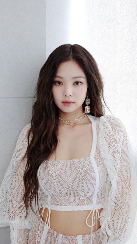 Jennie Kim | Pop Singer Wallpaper Download | MobCup