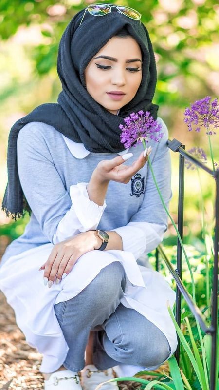 Premium Vector | Muslimah girl fashion muslimah hijab mudlimah beautiful  girl muslimah muslimah smile muslimah vector