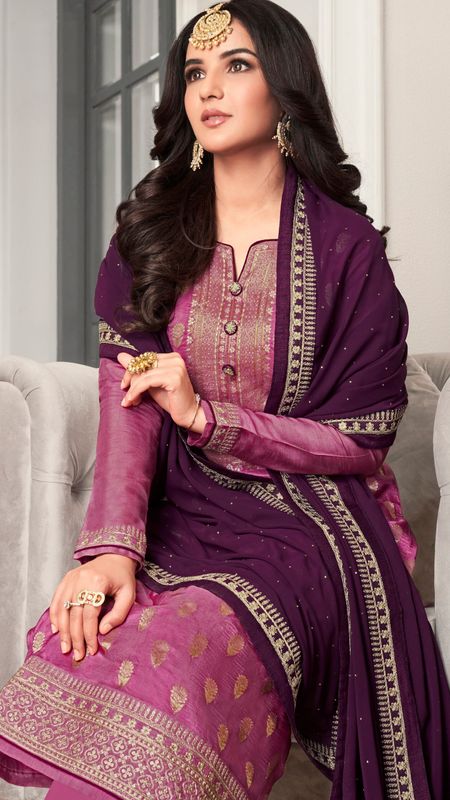 Ladies Suit - Jasmin Bhasin In Purple Dress Wallpaper Download | MobCup