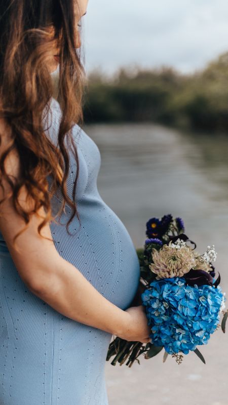 92,000+ Maternity Background Pictures