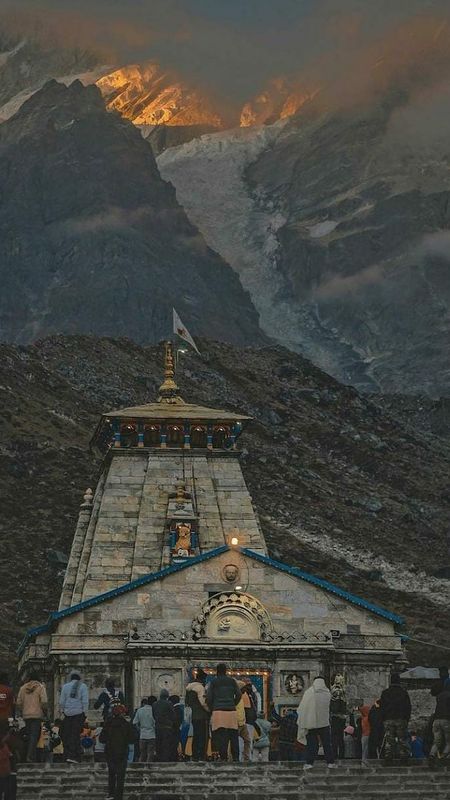 Kedarnath Temple India  plingcom