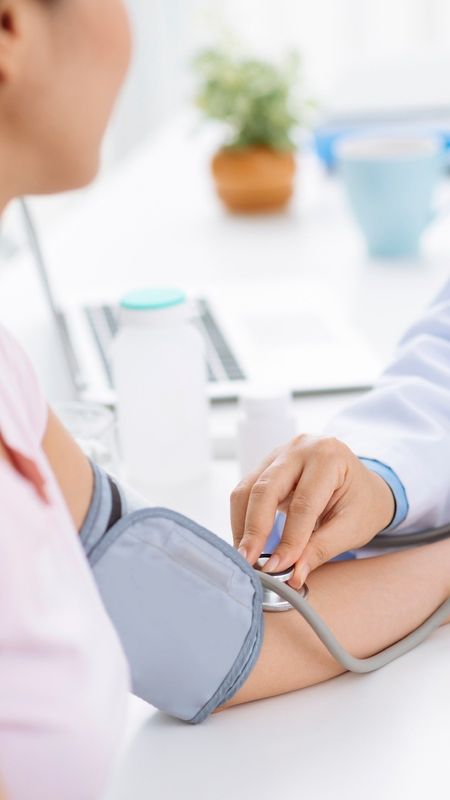 Doctor - Blood Pressure - Checkup Wallpaper Download | MobCup