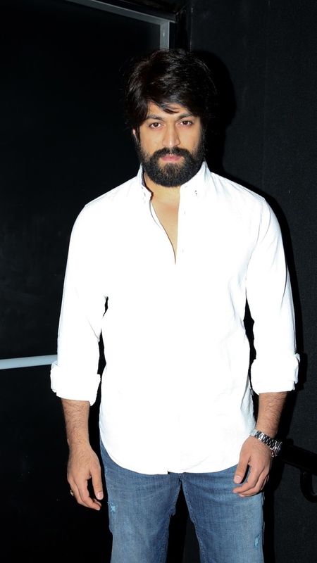 Kgf Hero | Yash Wallpaper Download | MobCup Kgf Hero | Yash Wallpaper Download | MobCup