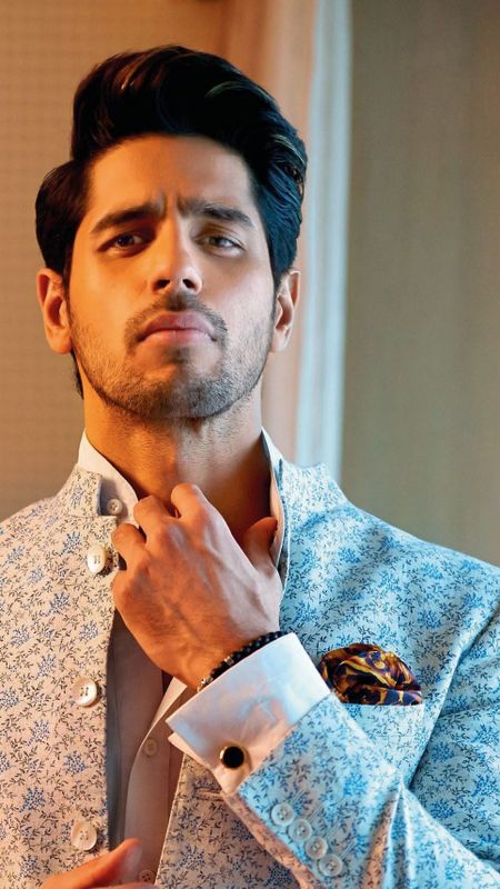 Sidharth Malhotra  Handsome Actor Wallpaper Download  MobCup