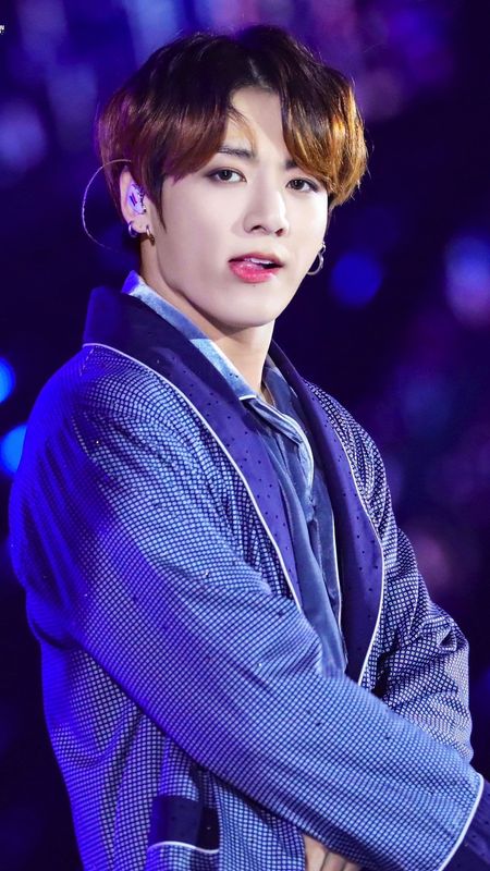 Jungkook Hot - Purple Background Wallpaper Download | MobCup