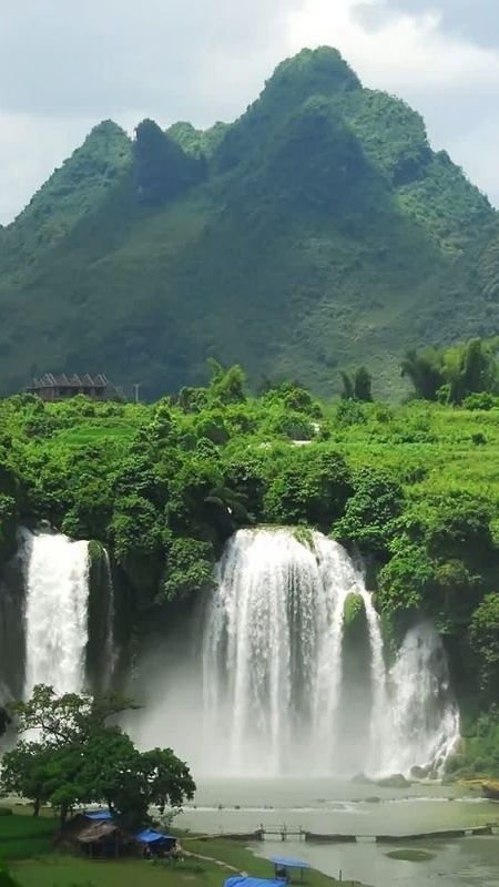 Best Scenery - Waterfall With Mountain Background Wallpaper Download |  MobCup