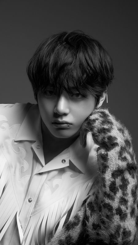 Bts V Pictures In Black And White Wallpaper Download | MobCup Bts V Pictures In Black And White Wallpaper Download | MobCup