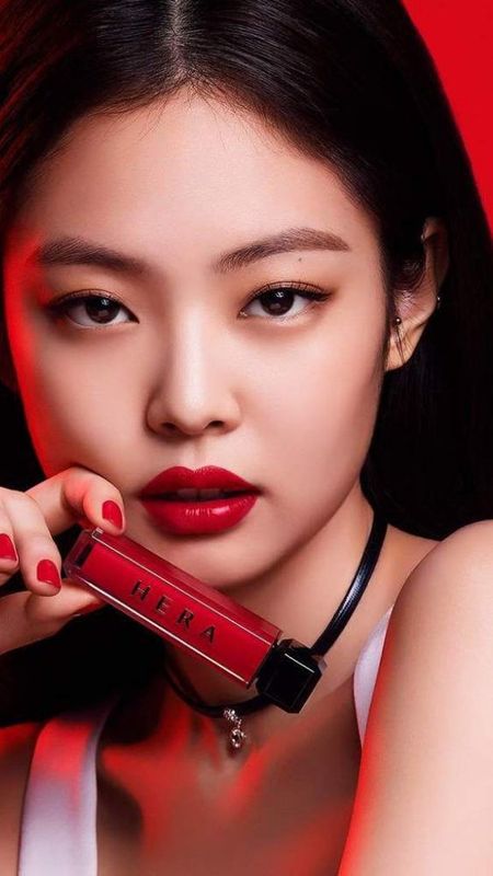 Download BlackPink Jennie Wearing Red Lipstick Wallpaper