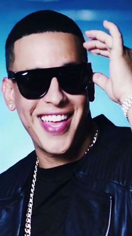 Daddy Yankee Wallpaper APK for Android Download
