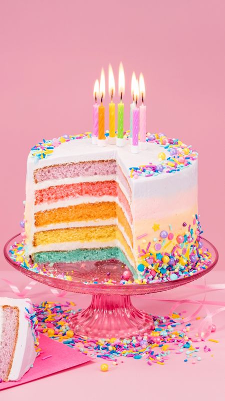 Cake wallpaper hi-res stock photography and images - Alamy