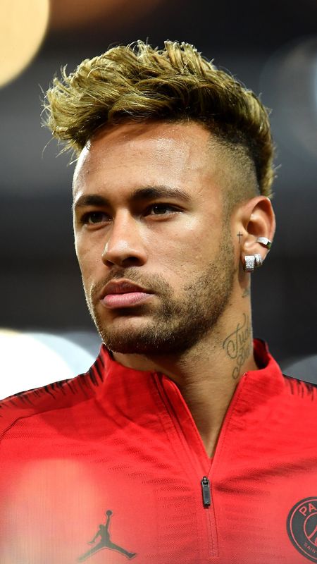 Neymar In Side Look Wallpaper Download | MobCup