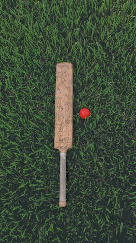 cricket bat and ball wallpaper
