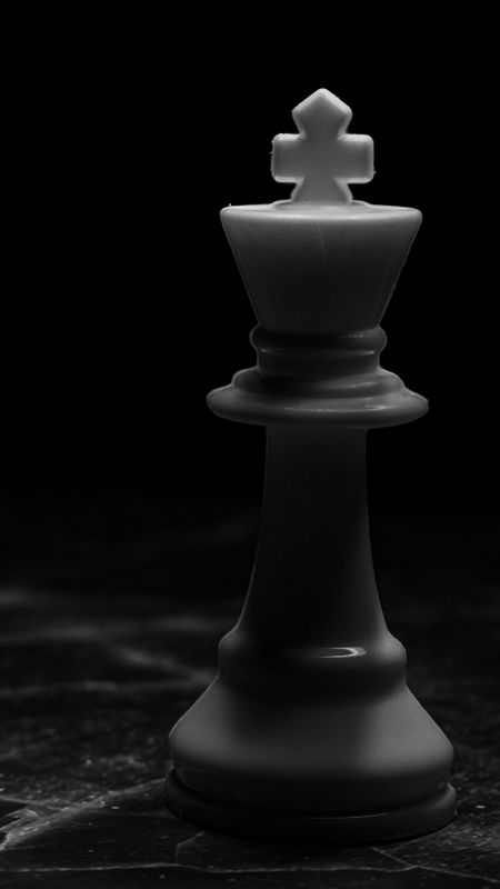 Aesthetic Black Chess King Wallpaper Download