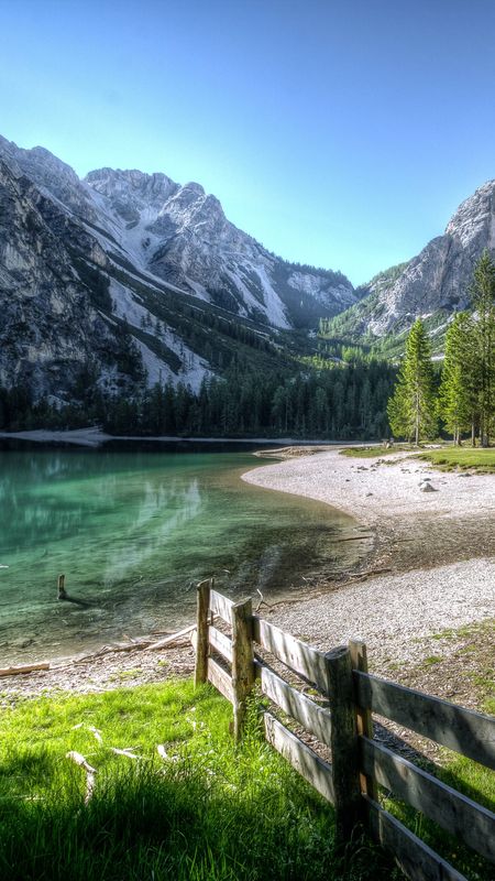 Beautiful Pictures Of Nature - Mountains Around Lake Wallpaper Download ...