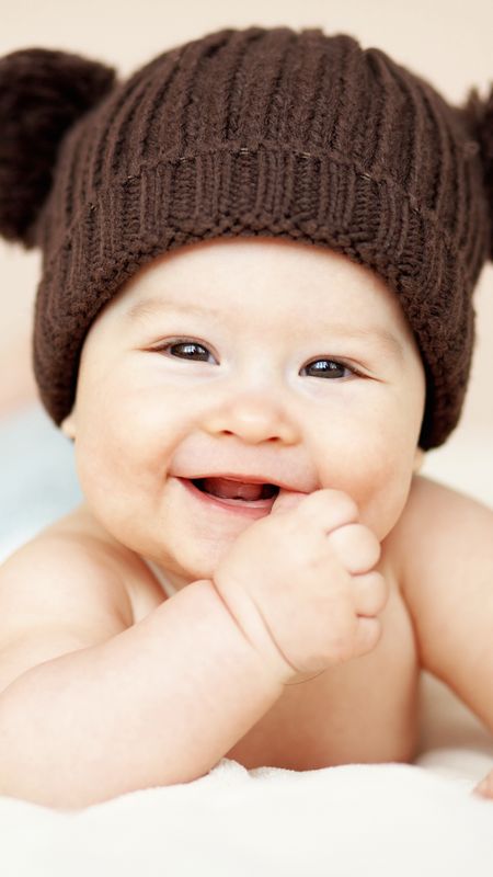 Cute Baby Live - Cute Brown Cap Wallpaper Download | MobCup