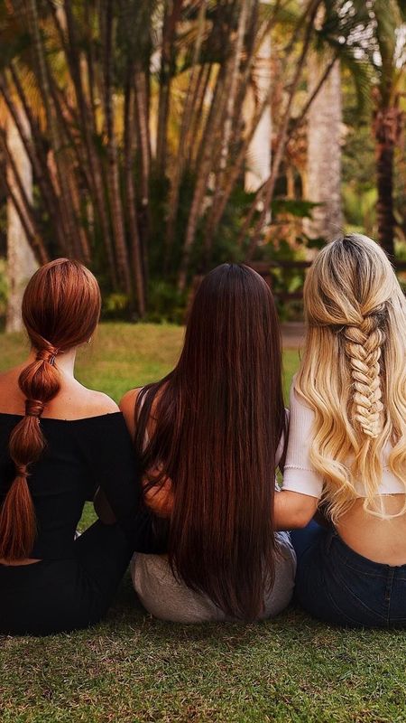 3 Friends - Beautiful Hairstyles - Girls Wallpaper Download | MobCup