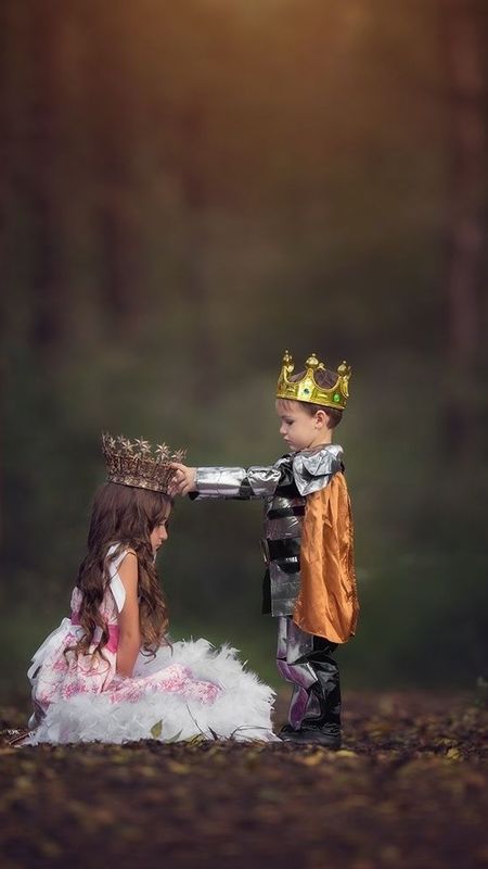 King Queen - Cute - Kids - Couple Wallpaper Download | MobCup