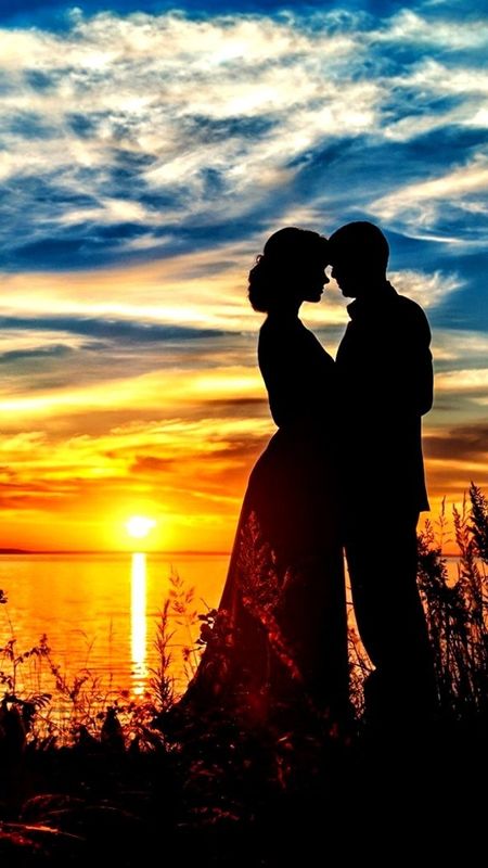 Romantic Scenery - Couple With Sunset Background Wallpaper Download | MobCup