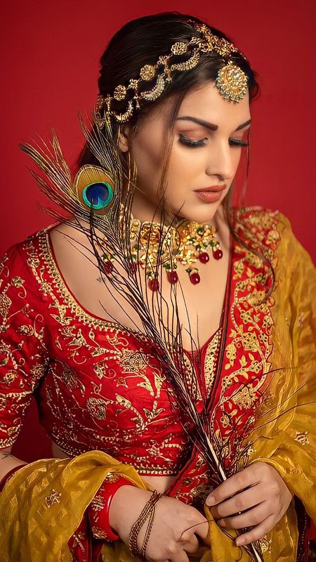 Punjabi Model Himanshi Khurana Hottest Wallpapers Desktop Background