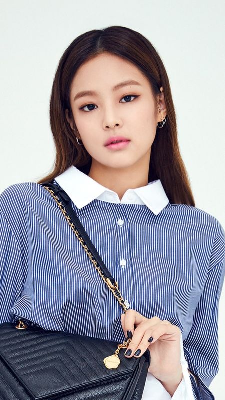 Jennie Kim | Korean Singer Wallpaper Download | MobCup