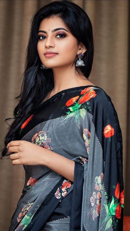 Cute Actress Keerthy Suresh Yellow Saree Wallpaper