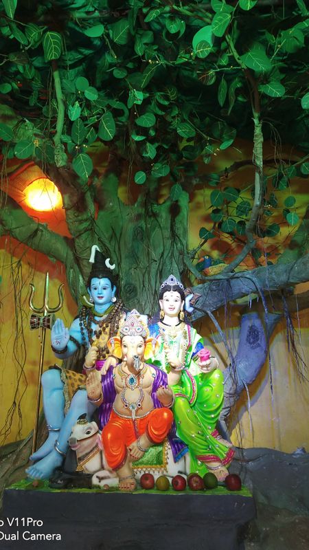 Shiv Parvati With Ganapati Bappa Wallpaper Download | MobCup