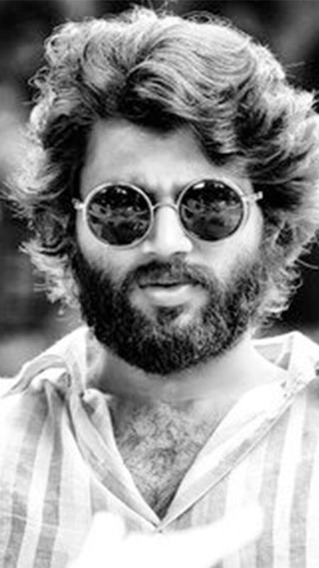 Vijay Devarakonda - Arjun Reddy - Beard Look Wallpaper Download | MobCup