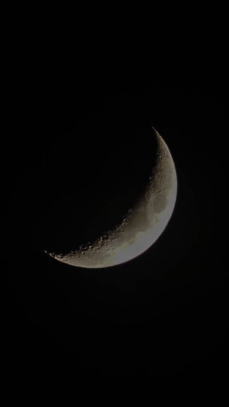 Black Picture - Half Moon Wallpaper Download | MobCup