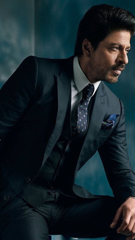 Shahrukh Khan - black suit Wallpaper Download | MobCup