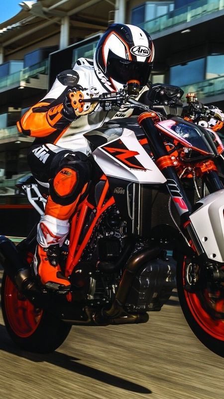 KTM 390 Duke in Close-up Photography · Free Stock Photo