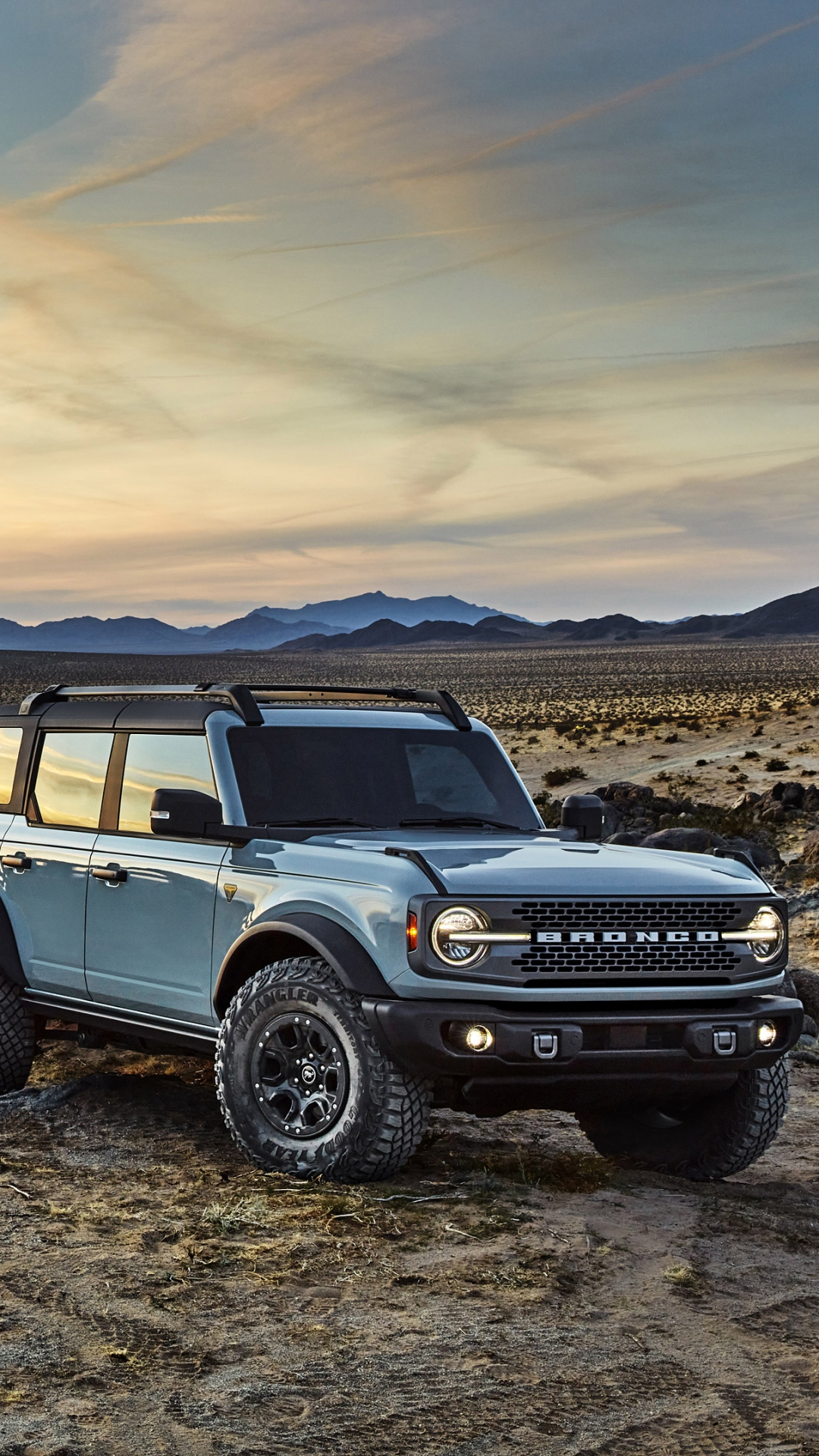 Off road car - Ford Bronco